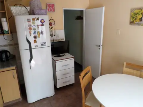    NUEVO VALOR   HERMOSO DÚPLEX DE 4 AMBIENTES 131 mts DESARROLLADO EN 3 PLANTAS - COCHERA CUBIERTA