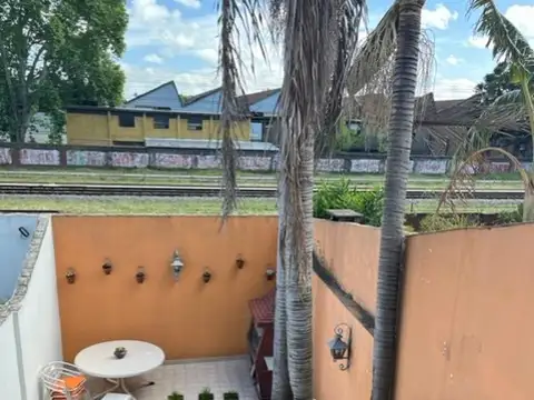 Depto Tipo Casa en Venta de 4 ambientes