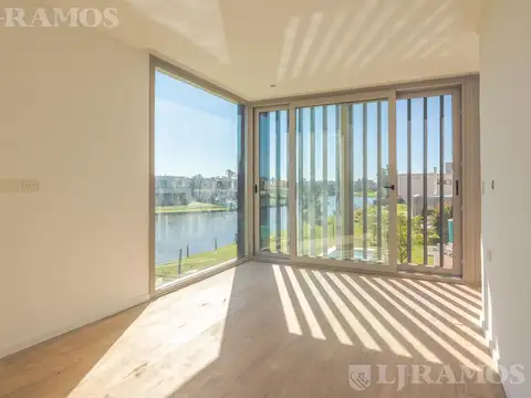 Casa en Venta en Laguna Grande, USD 580.000