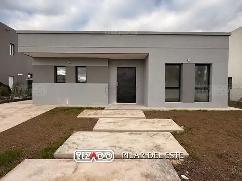 Casa en venta 3 dormitorios con pileta en San Ramón, Pilar del Este