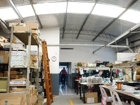 Galpon en Venta en Munro, USD 450.000