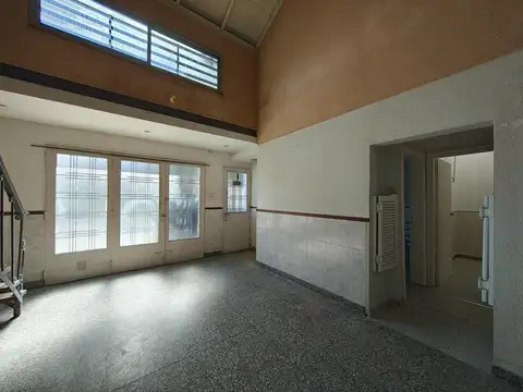 PH al frente 3 ambientes escritorio terraza Lomas Oeste