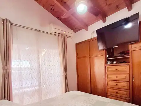 Casa en Venta con 4 cocheras