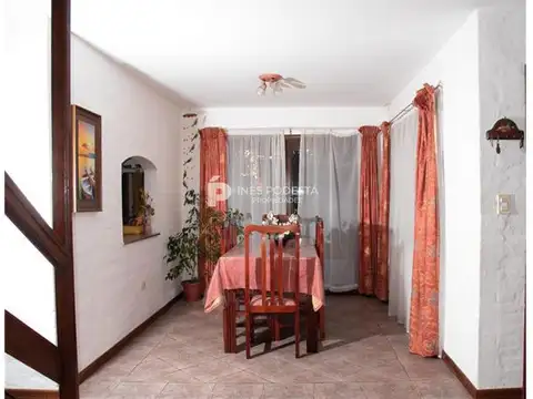 Casa en Alquiler de 4 dormitorios