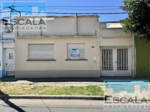 CASA DE 2 DORM CON PATIO Y COCHERA EN VENTA BELGRANO, ROSARIO