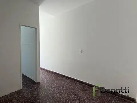 Departamento en alquiler dos ambientes al frente con patio