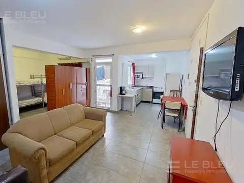VENTA DE MONOAMBIENTE  CON BALCÓN EN PARQUE CHAS