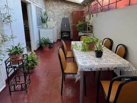 Depto Tipo Casa en Venta 40 años