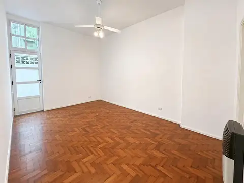 Departamento de 2 ambientes con dos patios