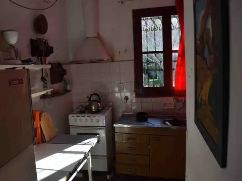 Casa 4 ambientes con 1 baño