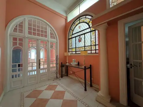 Depto Tipo Casa en Alquiler 80 años
