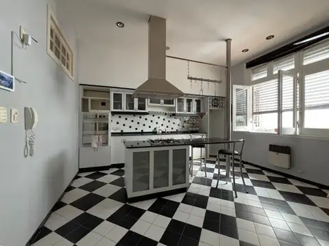Depto Tipo Casa en Alquiler en San Telmo, USD 3.500