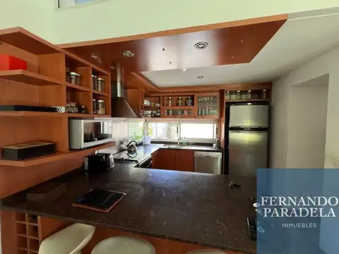 Casa en Venta en Barrio Parque Leloir, USD 385.000