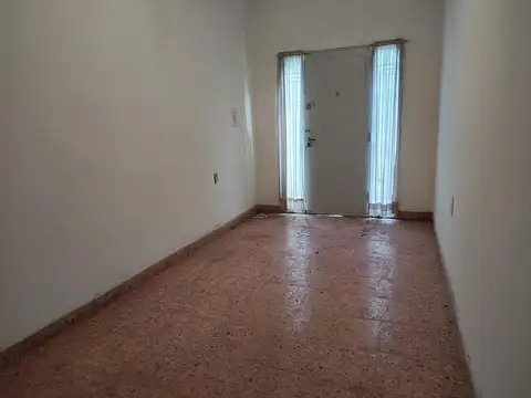 Casa en Venta en Alberdi, USD 89.000