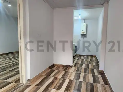 Avenida José María Moreno 100, Piso 0