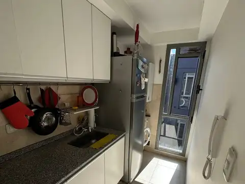 Jerónimo Luis de Cabrera 700