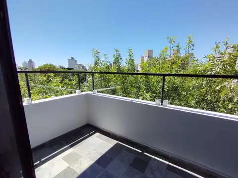 Departamento en venta a estrenar, al frente con balcón. Excelente Ubicación