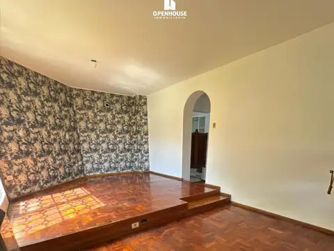 OPENHOUSE vende hermosa casa en Barrio Los Cerezos, Chacras de Coria