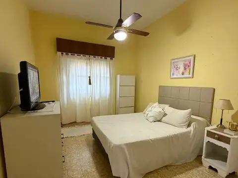 CASA EN VENTA EN PERGAMINO CON PATIO