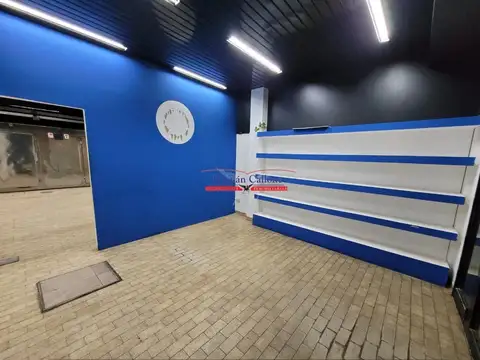 EXCELENTE LOCAL DE 55 M² A 3 CUADRAS DE AV. GRAL. PAZ