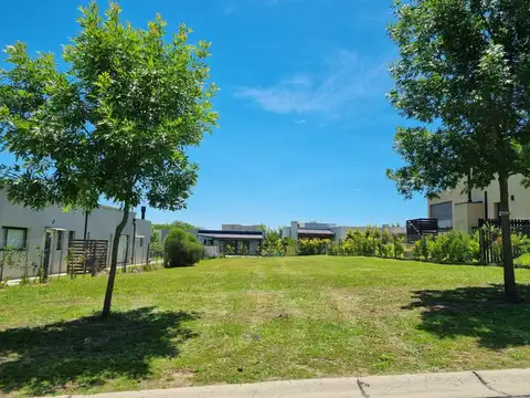 VENTA LOTE INTERNO PILAR DEL ESTE Bo SANTA ELENA