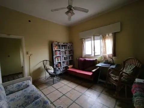 CASA  4 AMB.COCHERA  ALDO BONZI AMPLIO JARDIN