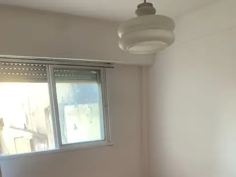 EXCELENTE DEPARTAMENTO 2 AMBIENTES MUY LUMINOSO