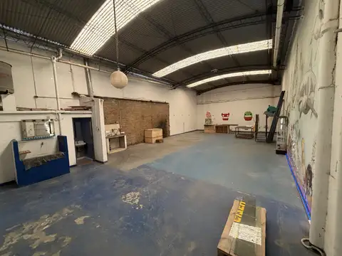 DEPÓSITO 180 M2 C\FRENTE POR PASILLO