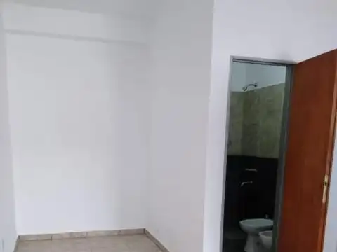 Departamento en Alquiler con 1 cochera