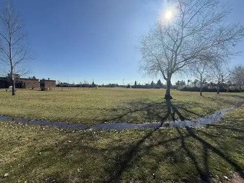 Terreno en Venta de 2307,0 m2