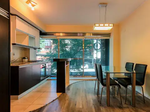 2 AMPLIOS AMBIENTES, TODA LUZ, AMINITIES Y COCHERA