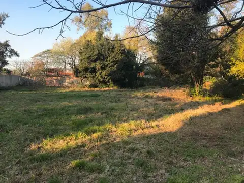 Lote 4800 M2 + - Salida A 2 Calles - Hurlingham