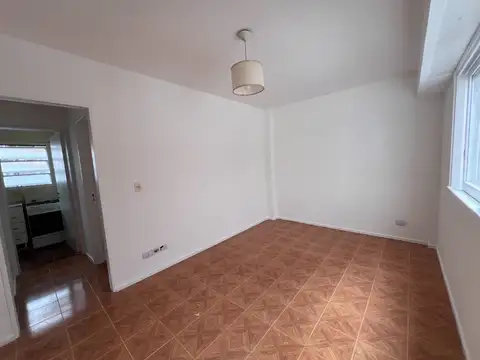 Miguel De Azcuénaga 1600, Piso 1