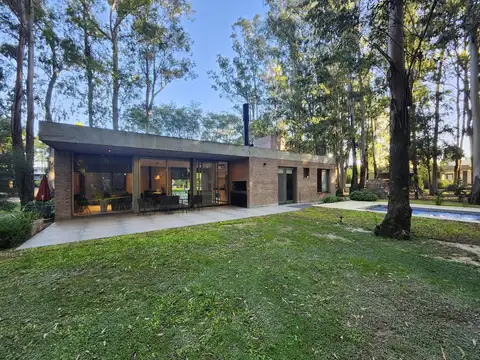 Venta casa de 3 dormitorios en Puerto Paraiso