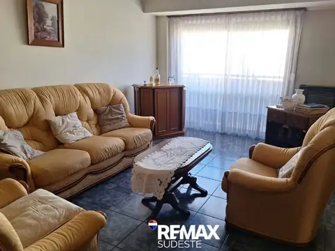 Departamento en Alquiler con 2 cocheras