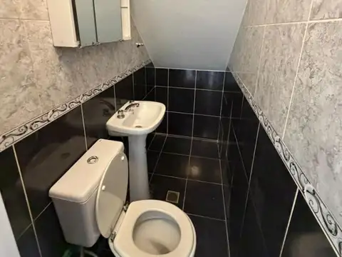 Casa en Alquiler con 1 cochera
