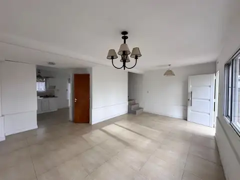 Casa en Alquiler de 3 dormitorios