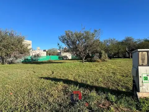 Terreno en Venta en Villa Catalina, USD 33.990