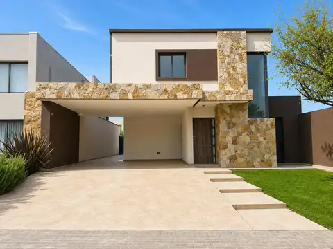 Casa en Venta en Luzuriaga, Maipú