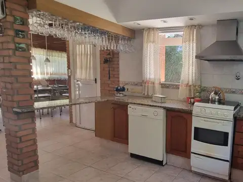 Casa en Venta en Campos De Alvarez, USD 290.000