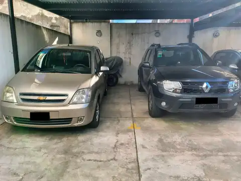 Cochera en venta Villa Saenz Peña cubierta amplia