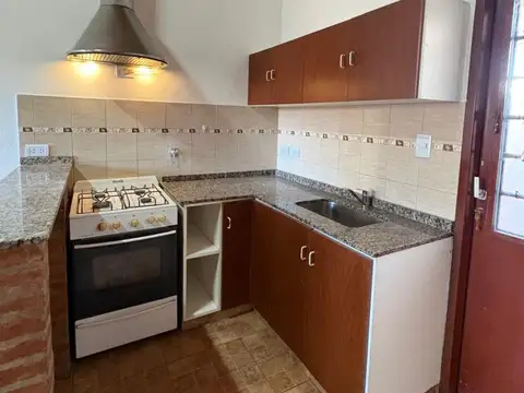 Depto Tipo Casa en Alquiler al Oeste
