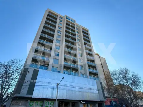 Venta departamento 2 dorm. edificio parque