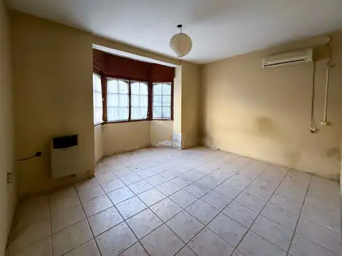 Depto Tipo Casa 4 ambientes con 1 baño