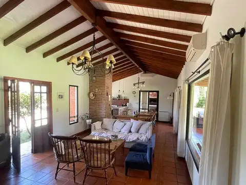 Casa Monoambiente con 3 baños