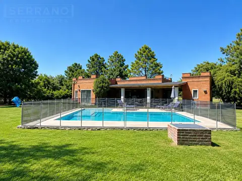 Casa  4 ambientes en venta, barrio cerrado Chacras del Molino, Exaltacion de la Cruz