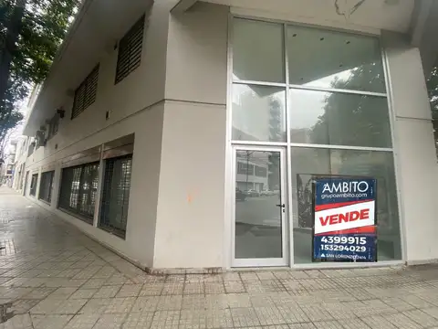 ESQUINA Urquiza y Ov Lagos - Imponente Local - Ideal Concesionarias
