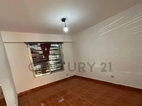 VENTA CASA 3 AMBIENTES FLORENCIO VARELA