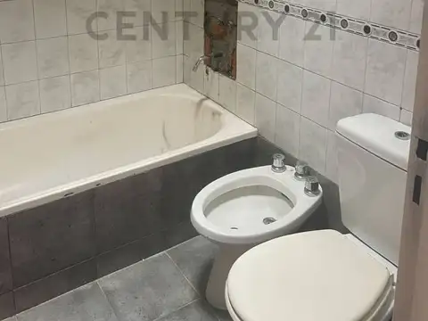 VENTA CASA 3 AMBIENTES FLORENCIO VARELA