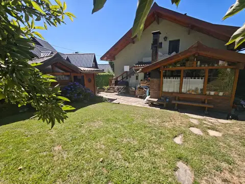 Casa de 3 dormitorios, jardin y cochera en MELIPAL